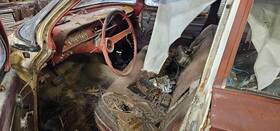 238.gm1s61 Chevrolet 1961 Steering Column At Red 1140660