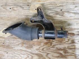 237.gm8v14 Chevrolet Truck 2008 Chevy Express Gmc Savana 2500 3500 Steering Shaft And Boot
