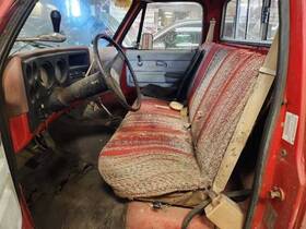 238-00237b Chevrolet Truck Steering Column At Black With Key Fits 1976 10 Pickup 1129219