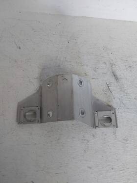 E7ta3676-aa Ford 1989 F150 Steering Column Mounting Bracket Oem P5186