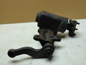 3741383 General Motors 5677649 1963-68 Corvette Original Saginaw Steering Gear Box And Pitman Arm