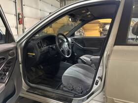 238-52511c Hyundai Steering Column Floor Shift With Keyless Entry Fits 01-06 Elantra 232349 238-52511c Hyundai Steering Column Floor Shift With Keyless Entry Fits 01-06 Elantra 232349
