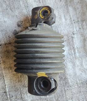 Na01-32-850b Mazda 90-97 Na Miata Oem Power Steering Column And Rack U-joint Ujoint 1990-1997 Na01-32-850b Mazda 90-97 Na Miata Oem Power Steering Column And Rack U-joint Ujoint 1990-1997