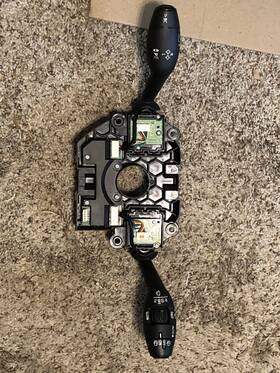 61319374431 Mini 9374431 14-17 Cooper Clubman Steering Column Combo Switch Without Clock Oem