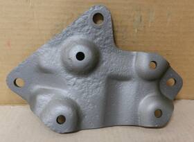 52037876 Mopar 1980-93 Dodge Ram W Series 4x4 Used Power Steering Gear Box Mount Plate Bracket 52037876 Mopar 1980-93 Dodge Ram W Series 4x4 Used Power Steering Gear Box Mount Plate Bracket