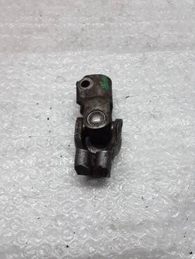 237.da1f97 Nissan Lower Steering Column Shaft Joint 1997 Altima 2xz-40-1p