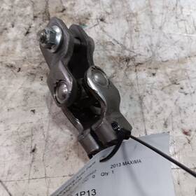 237.da1p13 Nissan Lower Steering Column Shaft Knuckle U Joint Maxima 2014 2013 2012 2011 10