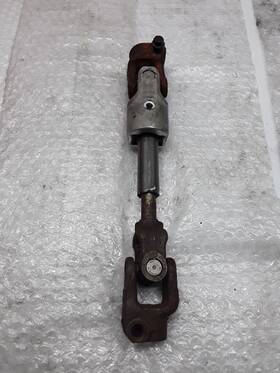 237.gm2g02 Pontiac Lower Steering Column Shaft Joint 2002 Sunfire Z-107p