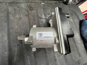 Ge80229311 Tesla Electric Steering Gear Motor Actuator Oem Model S X Plaid 21-24 Ge80229311 Tesla Electric Steering Gear Motor Actuator Oem Model S X Plaid 21-24