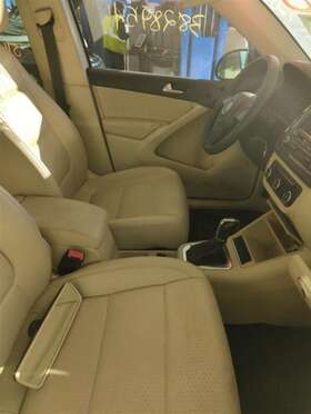 238-52891c Volkswagen Steering Column Floor Shift Without Cruise Control Fits 11-13 Tiguan