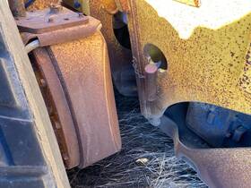 Ch87805 Volvo G746b Right/passenger Gear Box - Used P/n Ch87805 Volvo G746b Right/passenger Gear Box - Used P/n