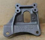 1981-85 Toyota Pickup 1984-85 4RUNNER 4X4 W/solid Axle Gear Mount 45312-35100. Fixed Price $60.00.